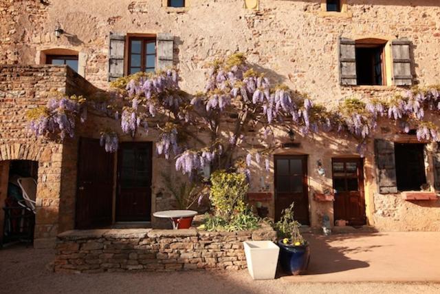 Bed and Breakfast Domaine De La Saule Jalogny Экстерьер фото